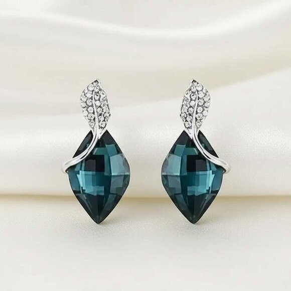 Elizabeth Besich Jewelry - Elegant Dark Blue Crystal Earrings
